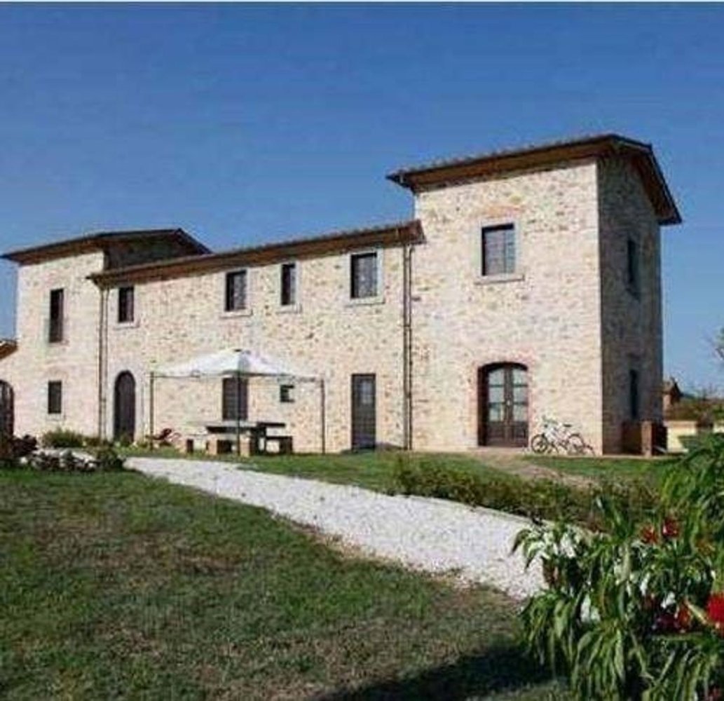 10 rooms House in Monsummano Terme, Italy No. 87394