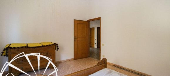 5 bedrooms Apartment in Correggio, Italy No. 168127 15