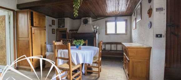 5 bedrooms Apartment in Correggio, Italy No. 168127 3