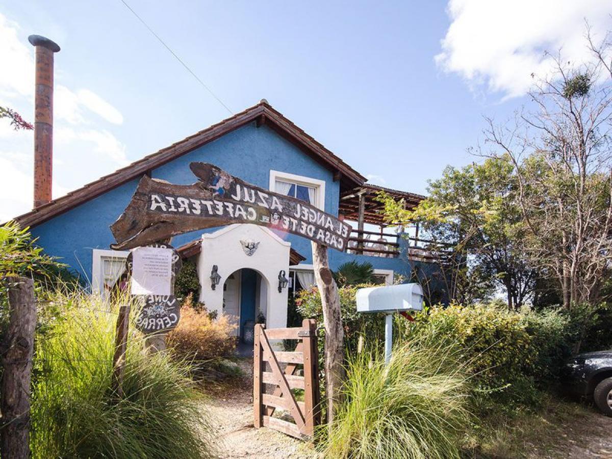 2 bedrooms Commercial property in San Luis, Argentina No. 22023