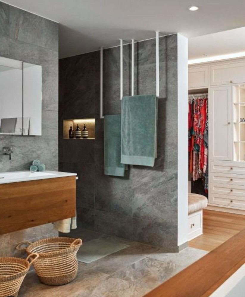 3 bedrooms Apartment in Busto Arsizio, Italy No. 391372