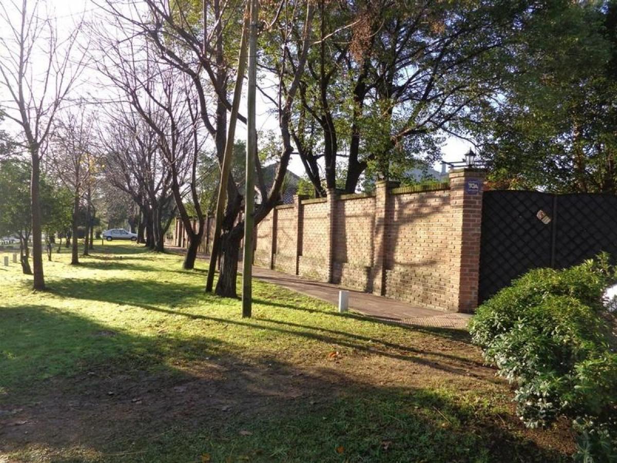 Земельный участок в Сан Исидро, Аргентина № 113576