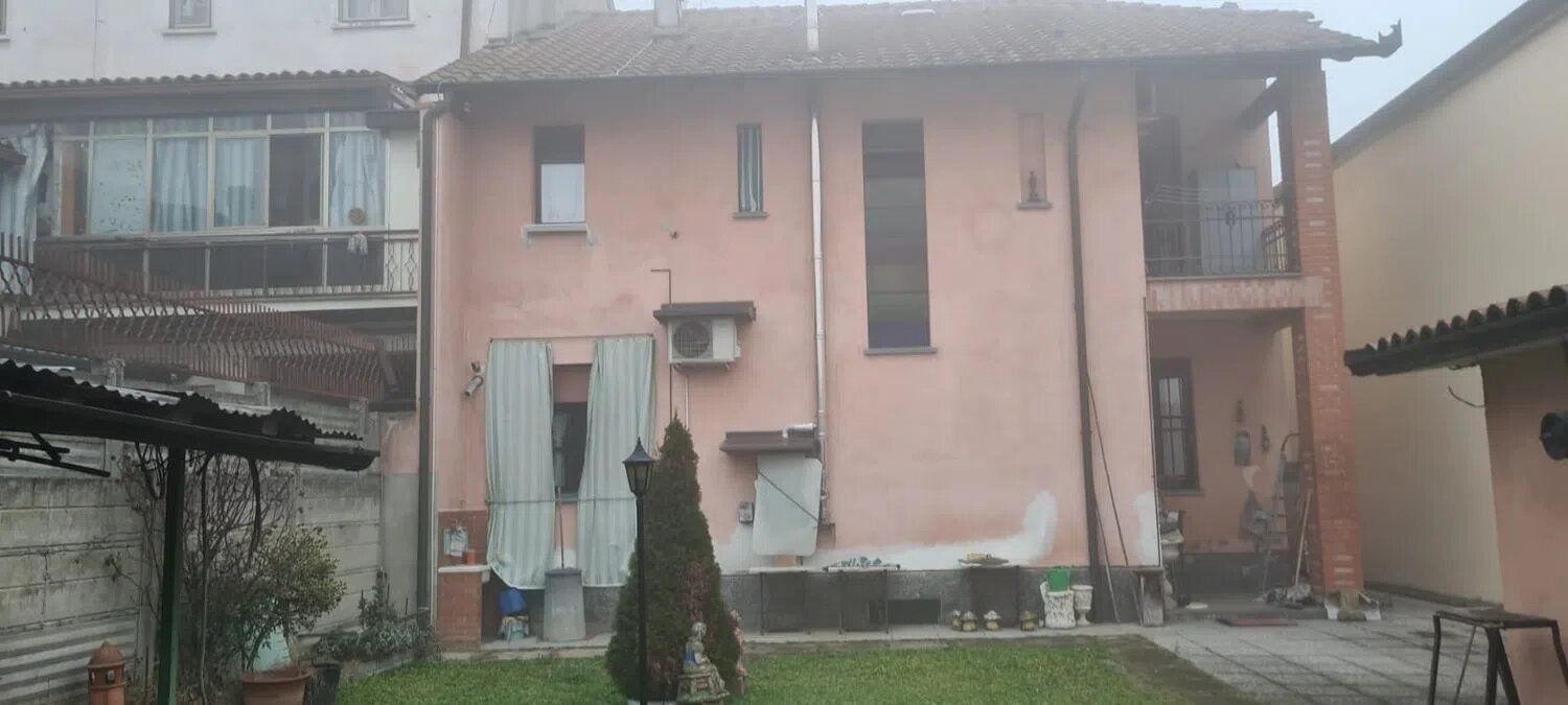 4 bedrooms House in Sant'Angelo Lodigiano, Italy No. 362255