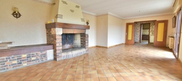 3 bedrooms House in Conches-en-Ouche, France No. 327327 7