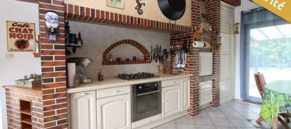 5 Schlafzimmer Schlösser in La Loupe, France, Nr. 152327 3