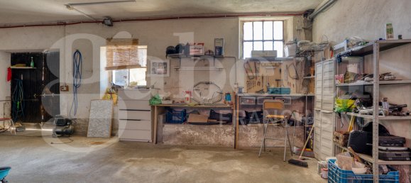 4 bedrooms House in Buriasco, Italy No. 189397 7