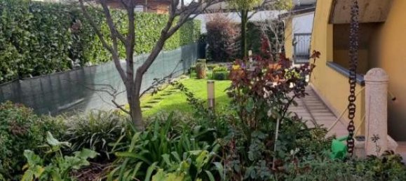 3 rooms Apartment in Dalmine, Italy No. 24372 24