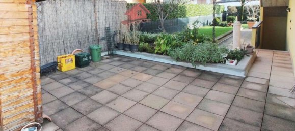 3 rooms Apartment in Dalmine, Italy No. 24372 22