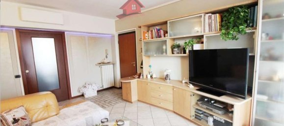 3 rooms Apartment in Dalmine, Italy No. 24372 6