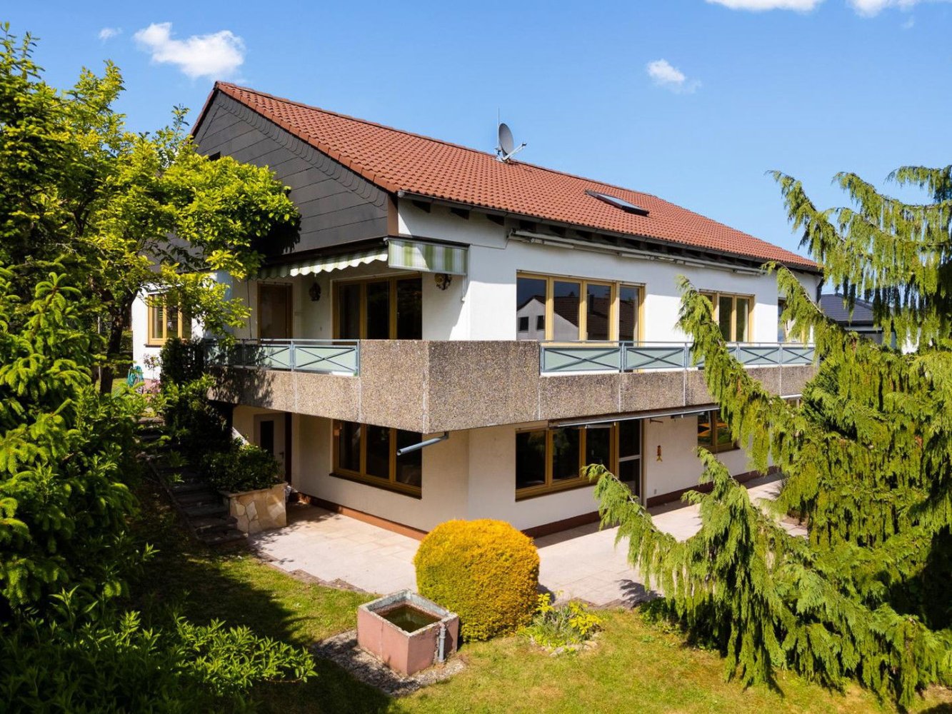 Moradia em banda de 9 divisões em Neu-Ulm, Germany N.º 317804