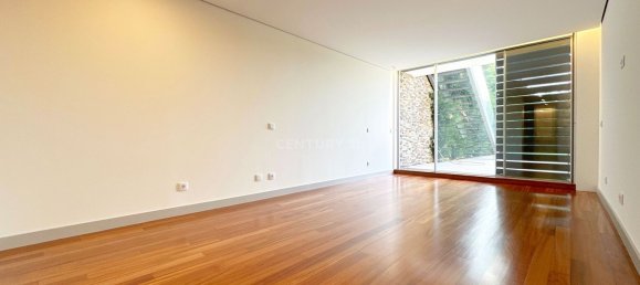 4 bedrooms House in Santo Tirso, Portugal No. 121205 25