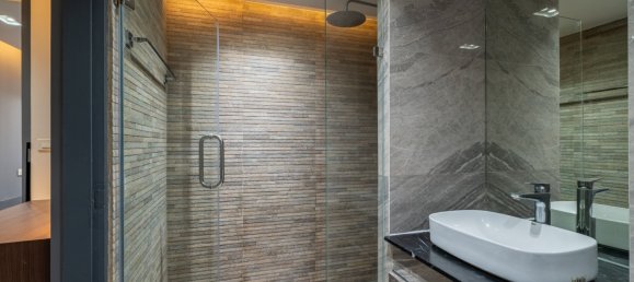 Apartamento com 2 quartos em condomínio em Bang Rak, Thailand N.º 63420 21