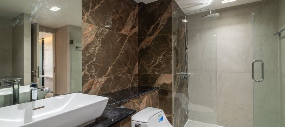 Apartamento com 2 quartos em condomínio em Bang Rak, Thailand N.º 63420 20