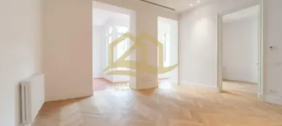 2 غرف نوم شقة في Ciutat Vella, Spain رقم 33994 16