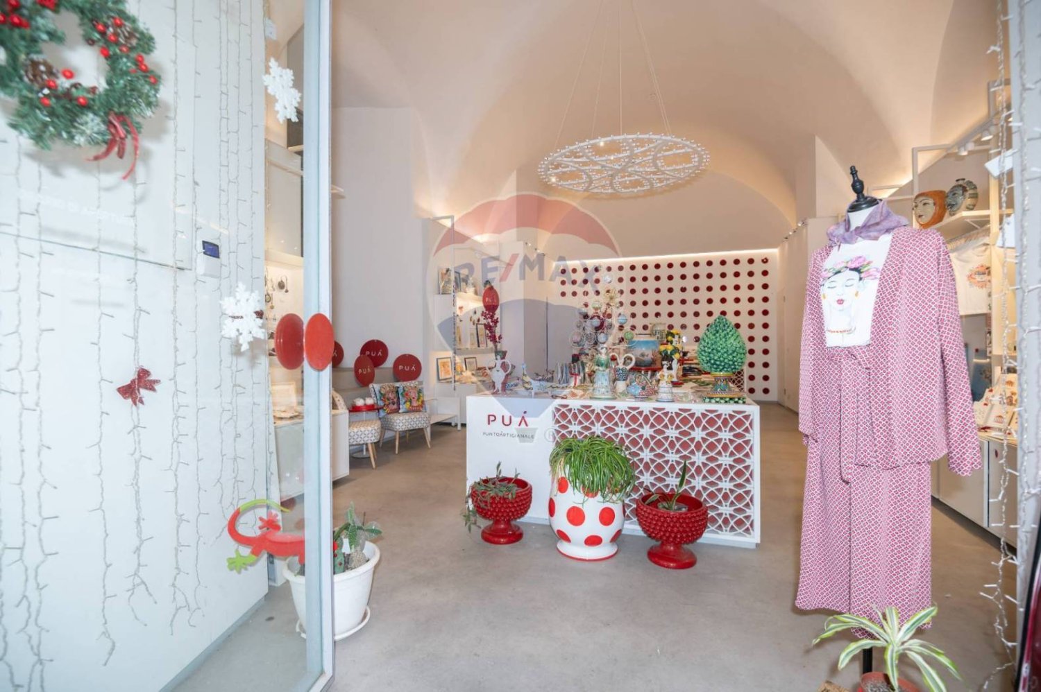 2-salle Propriété commerciale à Caltagirone, Italy No. 231342