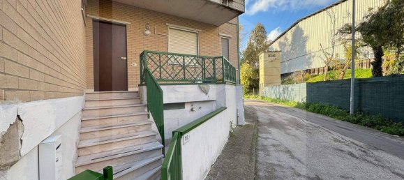 3-Zimmer Wohnung in L'Aquila, Italy, Nr. 23425 2