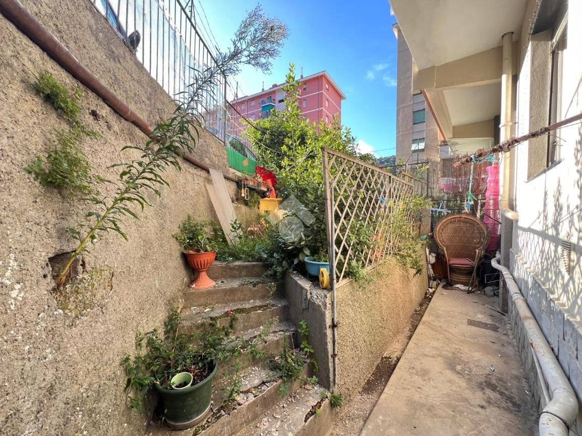 Apartamento de 2 dormitorios en Genoa, Italy No. 349986