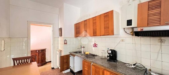 Apartamento de 2 dormitorios en Genoa, Italy No. 349986 3