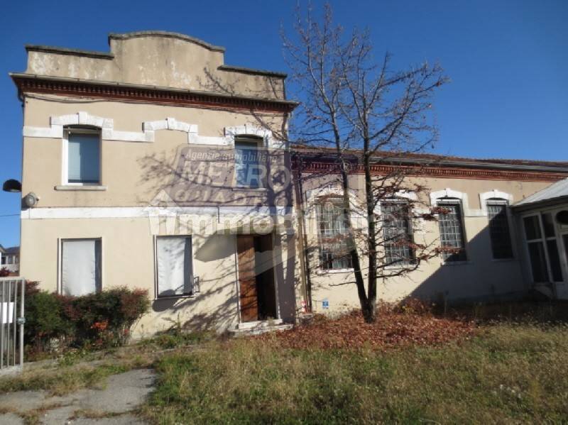 2350m² Land in Thiene, Italy No. 374581