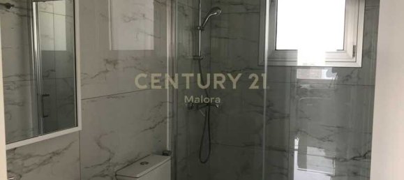 2 bedrooms Apartment in Agios Tychonas, Cyprus No. 8661 2