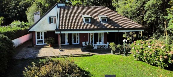 8-Zimmer Villa in Ispra, Italy, Nr. 59295 2