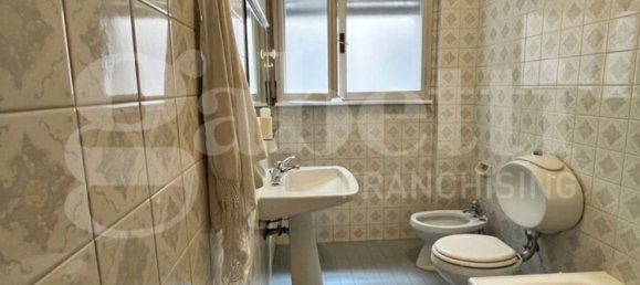 3 bedrooms Apartment in Bologna, Italy No. 372098 19