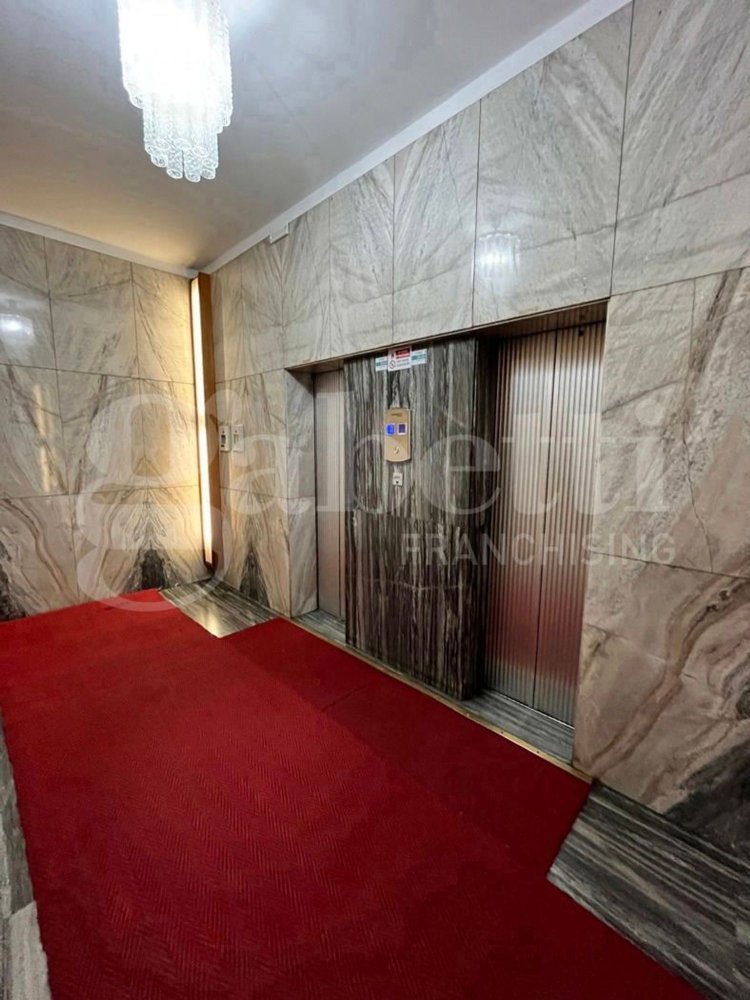 3 bedrooms Apartment in Bologna, Italy No. 372098