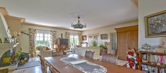 Casa de 4 dormitorios en Villiers-Adam, France No. 360370 5