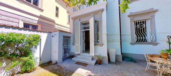 3 bedrooms Villa in Livorno, Italy No. 371623 10