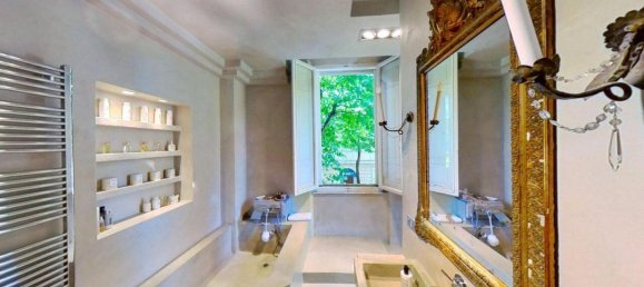 3 bedrooms Villa in Livorno, Italy No. 371623 24