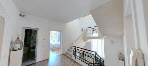 3 bedrooms Villa in Livorno, Italy No. 371623 17