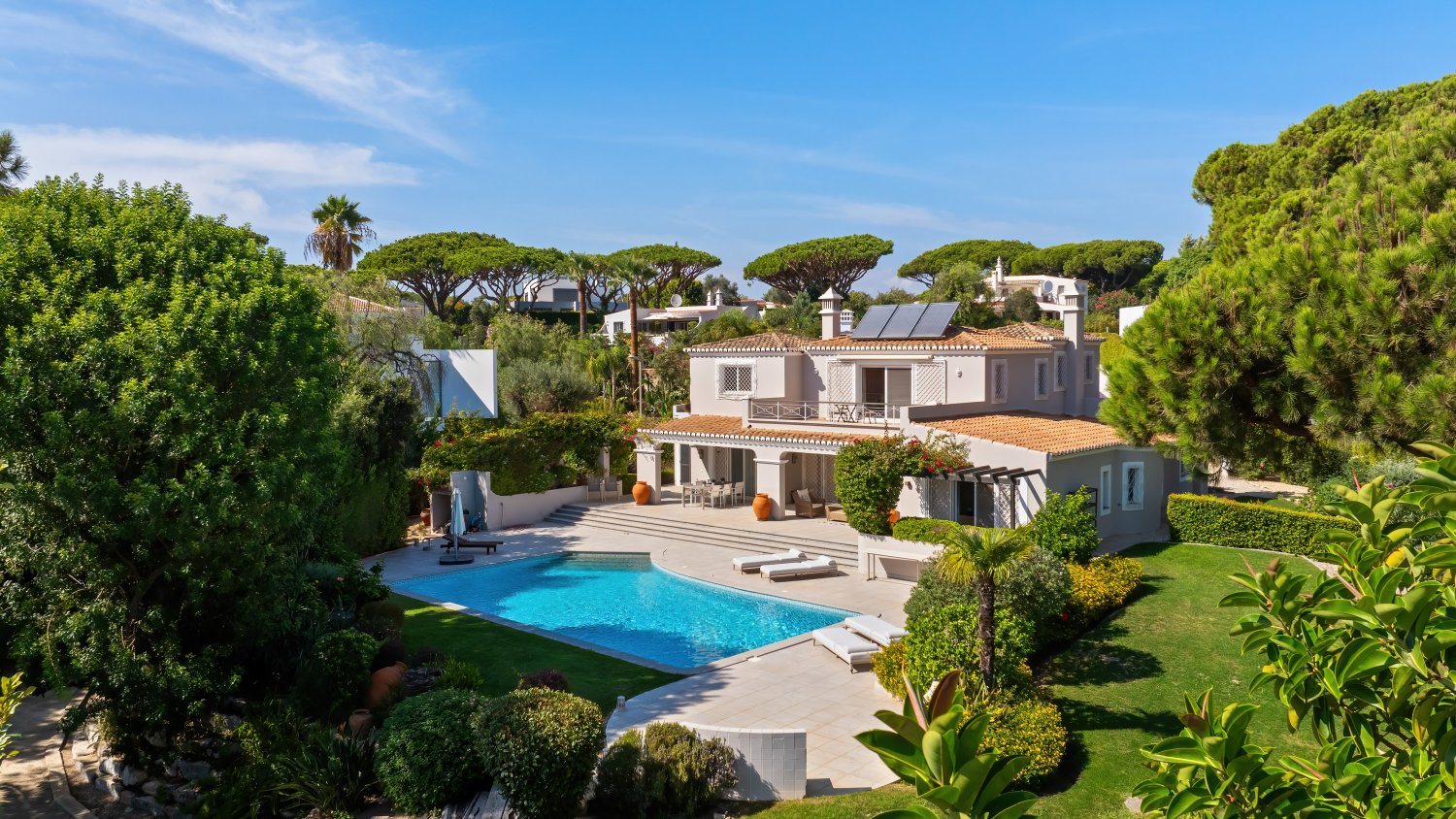 4 bedrooms Villa in Almancil, Portugal No. 134248