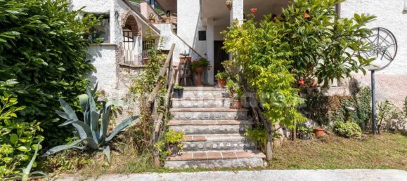 Вилла с 5 спальнями в Кастель Сант Анджело, Италия № 280822 6