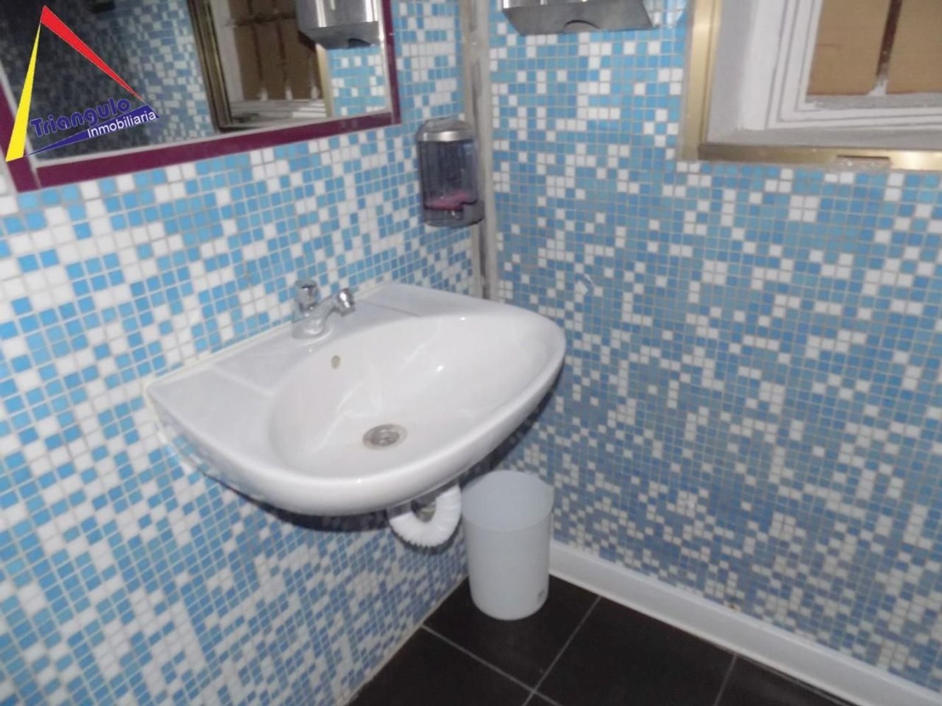 Gewerbliche Immobilie in Segovia, Spain 50m², Nr. 78715