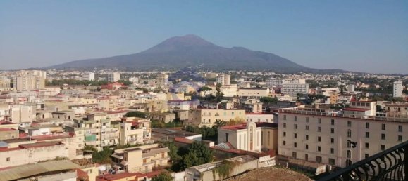 2 rooms Apartment in Torre Annunziata, Italy No. 111191 2