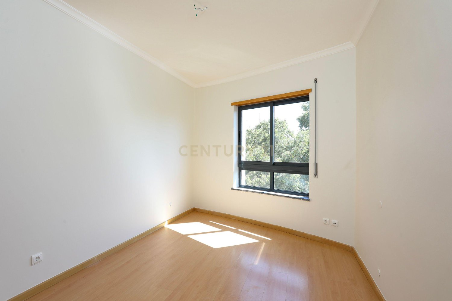 3 bedrooms Apartment in Barreiro, Portugal No. 236823