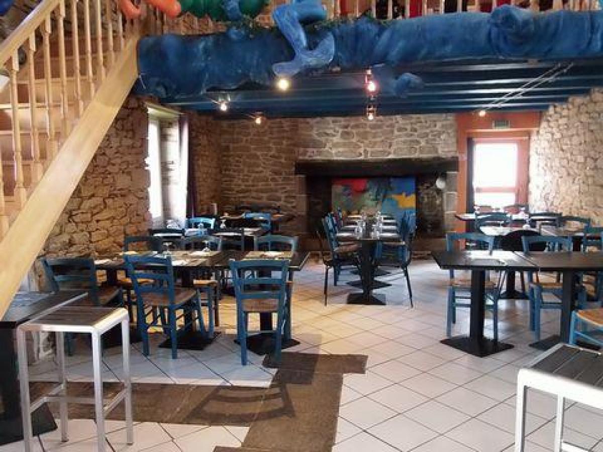 Büro in Quimper, France 120m², Nr. 18128