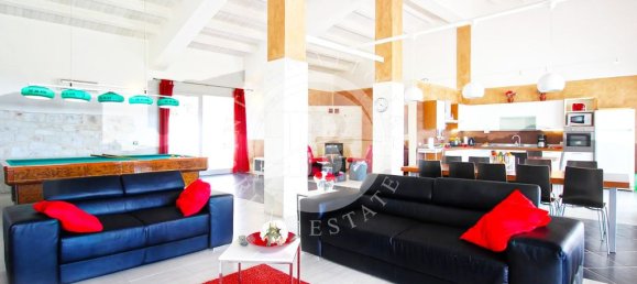 12 bedrooms Building in Ragusa, Italy No. 175501 9