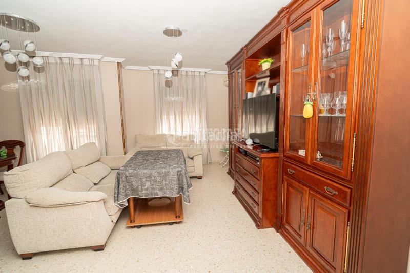 4 bedrooms Apartment in Linares, Spain No. 194422