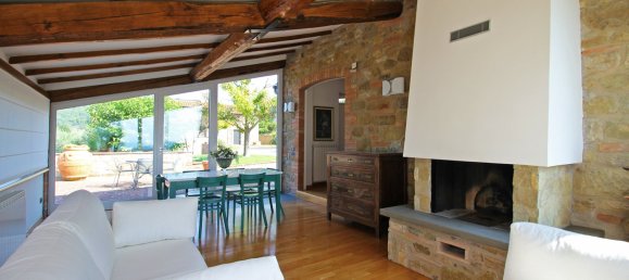 7 Schlafzimmer Haus in Passignano sul Trasimeno, Italy, Nr. 105000 17