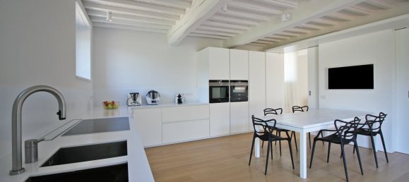 7 Schlafzimmer Haus in Passignano sul Trasimeno, Italy, Nr. 105000 13