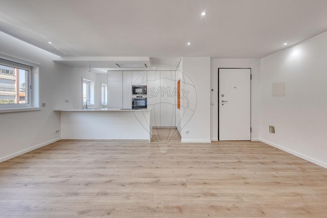 2 bedrooms Apartment in Sao Mamede de Infesta, Portugal No. 245754