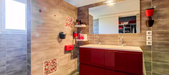 4 bedrooms Villa in Solaro, France No. 218889 7