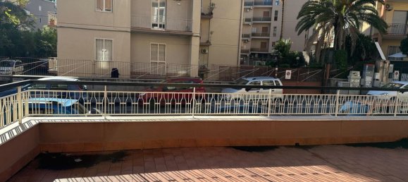 3 rooms Apartment in Catania, Italy No. 267596 6