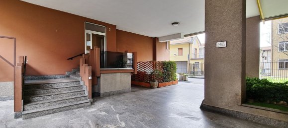 3 Schlafzimmer Wohnung in Cinisello Balsamo, Italy, Nr. 364998 18