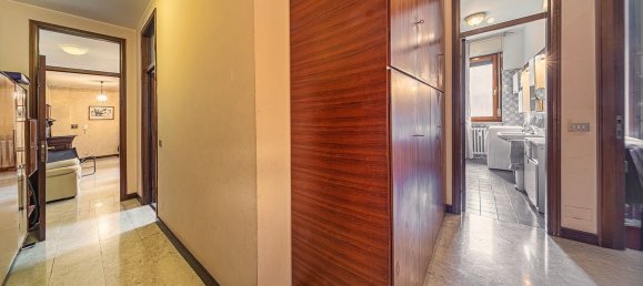 3 Schlafzimmer Wohnung in Cinisello Balsamo, Italy, Nr. 364998 9