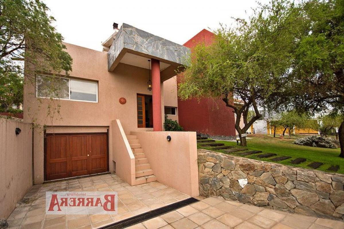 3 bedrooms House in San Luis, Argentina No. 57838