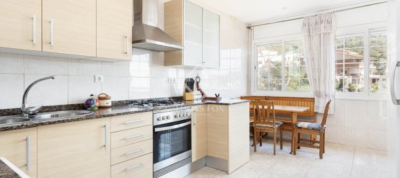 6 bedrooms House in Horta-Guinardo, Spain No. 148493 34