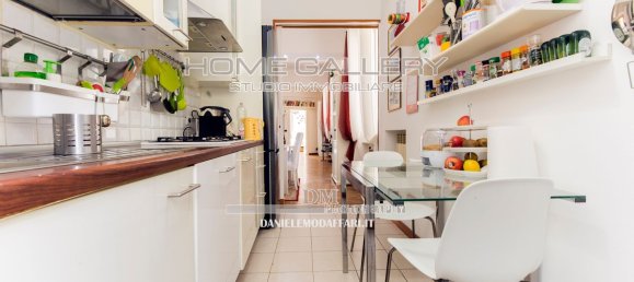 Квартира с 7 комнатами в Генуя, Италия № 39214 2