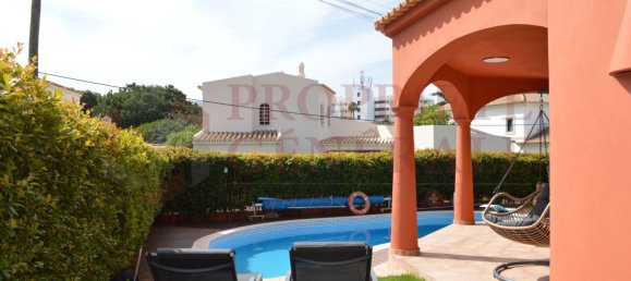4 Schlafzimmer Villa in Faro, Portugal, Nr. 103850 4